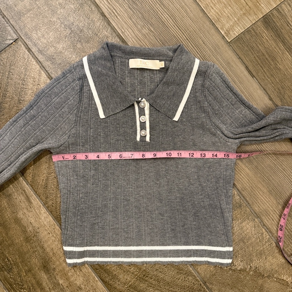 Lizette Collection Ribbed Gray Sweater Medium - Picture 8 of 10
